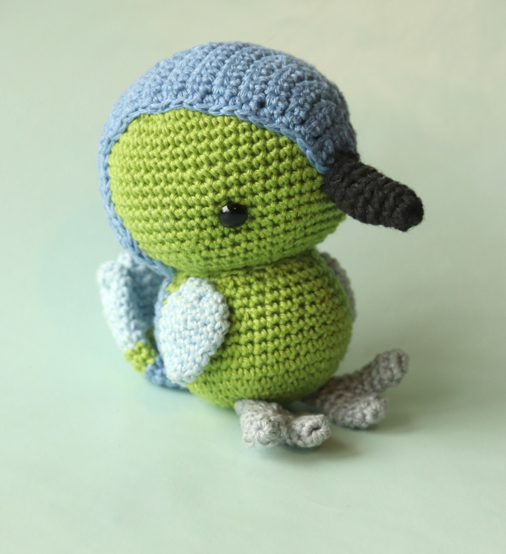 Amigurumi.com - *zoomigurumi 6* Carlos the baby hummingbird can do