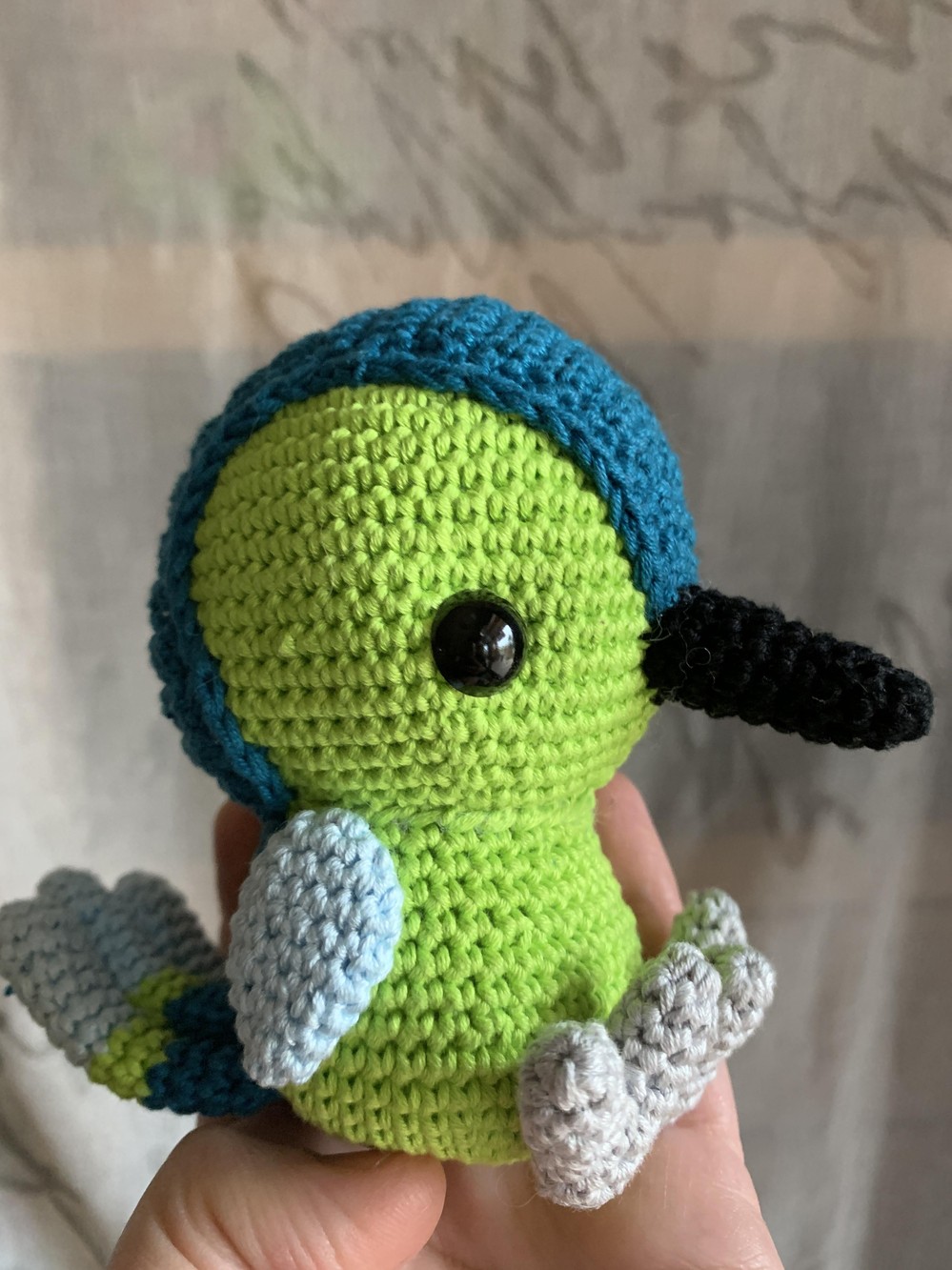 Amigurumi.com - *zoomigurumi 6* Carlos the baby hummingbird can do