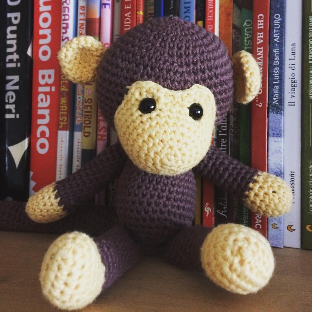 Johnny the Monkey - Amigurumi.com  Crochet monkey, Crochet projects,  Crochet crafts