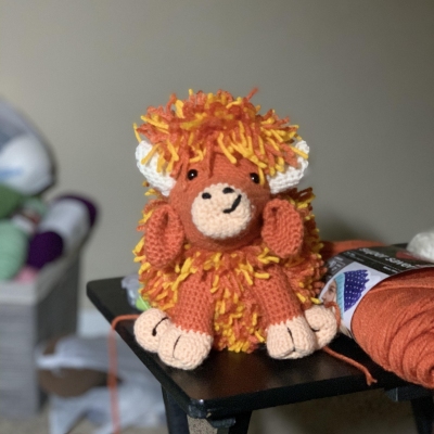 Hilda The Highland Cow Crochet Kit - Spotted Sheep