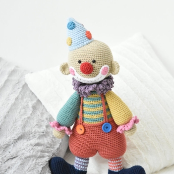 Chatterbox the clown amigurumi pattern - Amigurumi.com