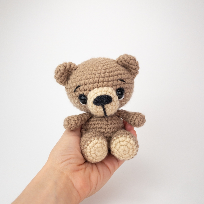 Benji the Bear amigurumi pattern - Amigurumi.com