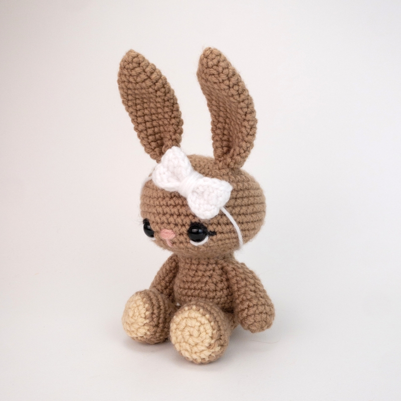 Bryce the Bunny amigurumi pattern - Amigurumi.com