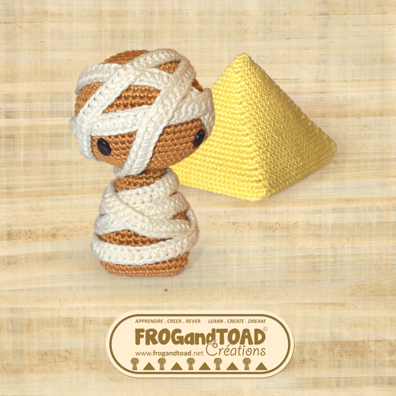 CHIBI Egypt - Mummy Pharaoh Pyramid amigurumi pattern - Amigurumi.com