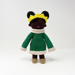 Christmas Doll amigurumi pattern by Make Me Roar