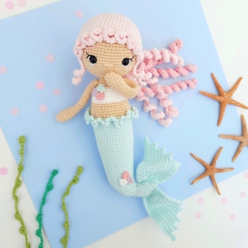 Luna the Mermaid amigurumi pattern - Amigurumi.com