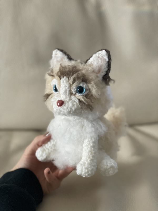 Fluffy Kitten amigurumi pattern - Amigurumi.com