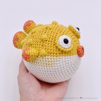 Fluffy the puffer fish amigurumi pattern - Amigurumi.com