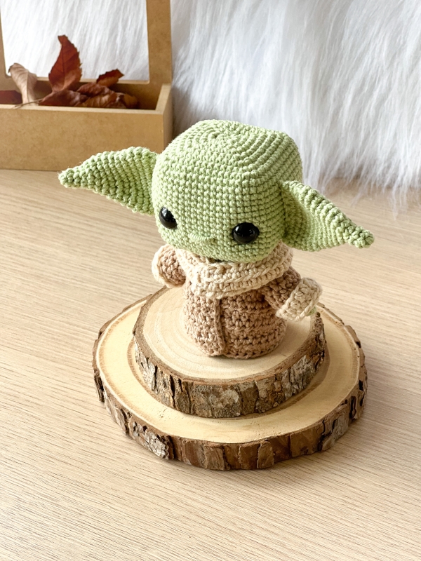 Baby Yoda Crochet Pattern amigurumi pattern
