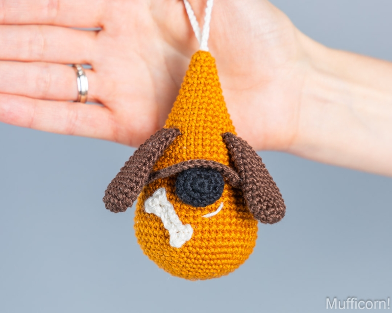 Dog keychain amigurumi pattern