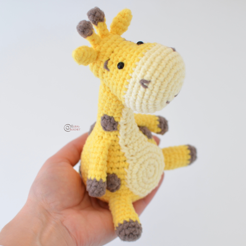 Kurt The Giraffe Amigurumi Pattern - Amigurumi.com