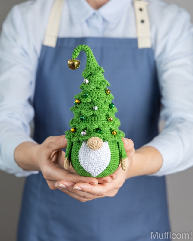 Christmas tree gnome amigurumi pattern - Amigurumi.com