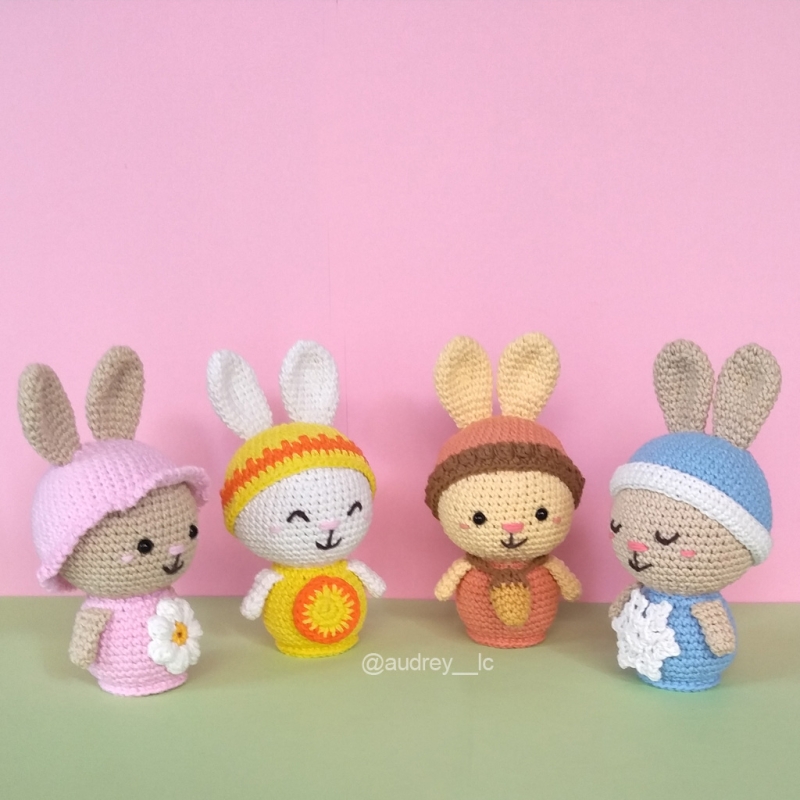 Four Seasons Bunny amigurumi pattern - Amigurumi.com