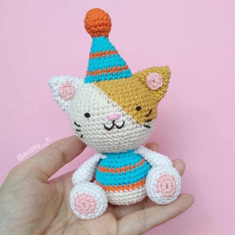 Tom the Party Cat amigurumi pattern - Amigurumi.com