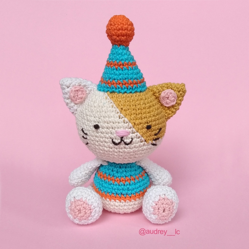 Tom the Party Cat amigurumi pattern - Amigurumi.com