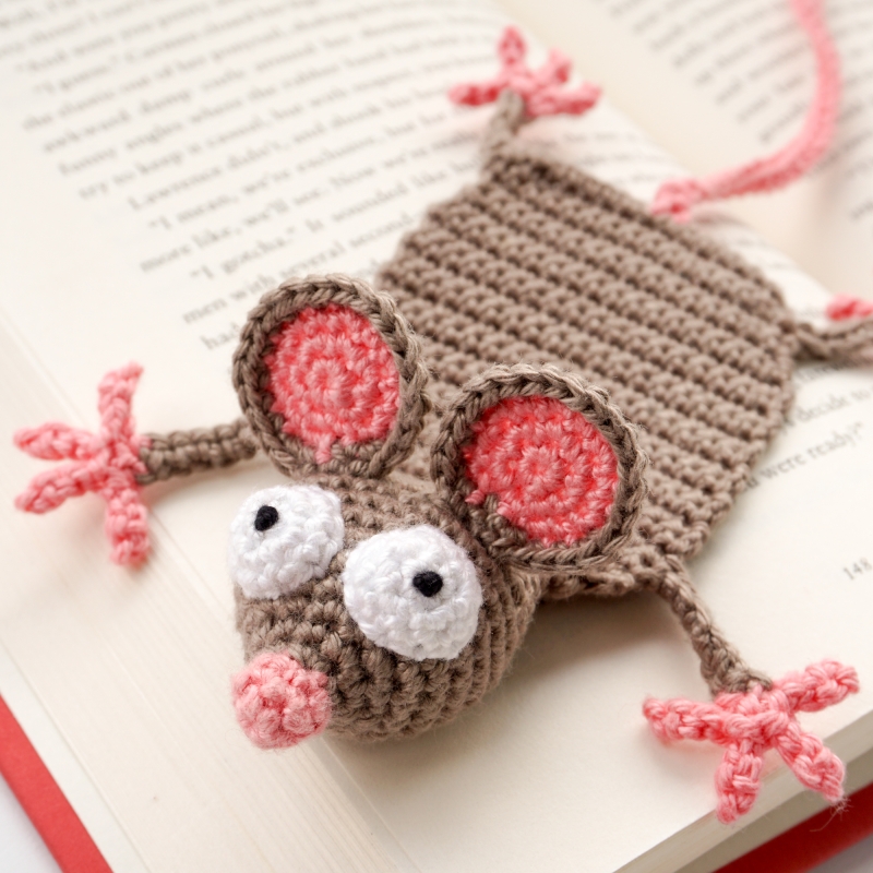 Mouse Bookmark amigurumi pattern - Amigurumi.com