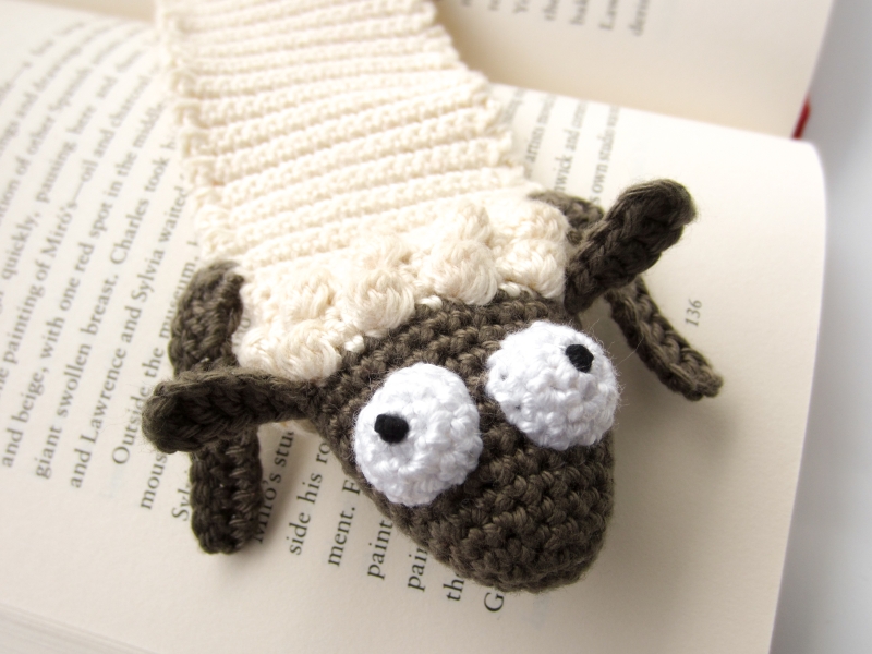 Sheep Bookmark amigurumi pattern