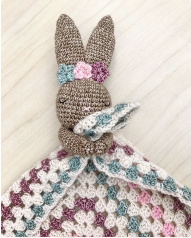 Crochet snuggle 2025 bunny baby lovey