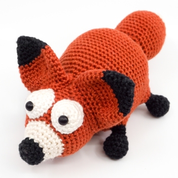 The Chubby Fox amigurumi pattern by Supergurumi