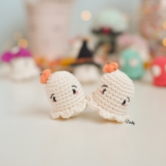 Mini Ghosts (6 different versions) amigurumi pattern - Amigurumi.com