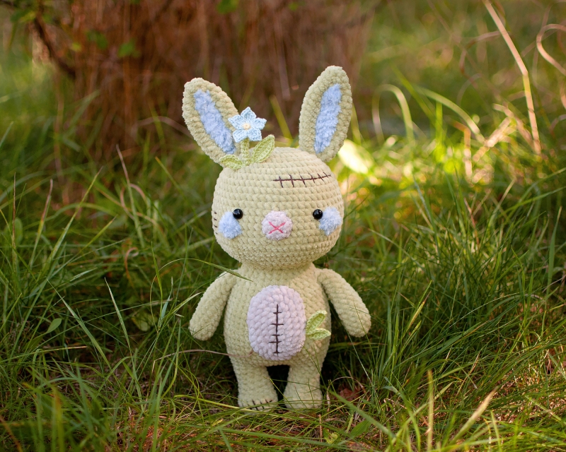 Rob The Rabbit Amigurumi Pattern - Amigurumi.com