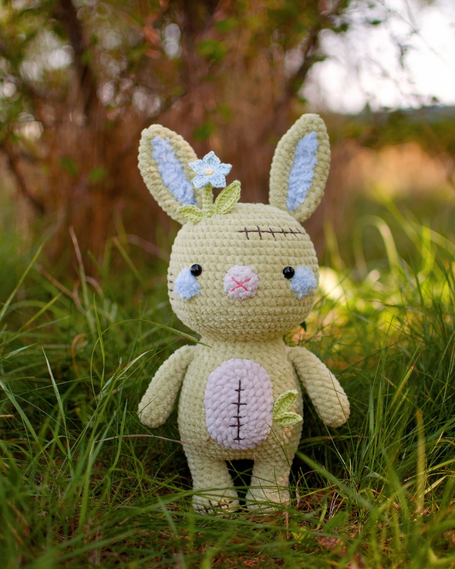 Rob the Rabbit amigurumi pattern - Amigurumi.com