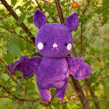 Boris the Bat amigurumi pattern - Amigurumi.com