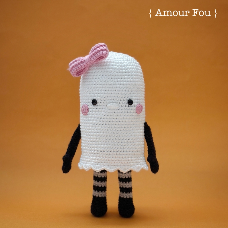 Anouk, the Ghost Girl amigurumi pattern - Amigurumi.com