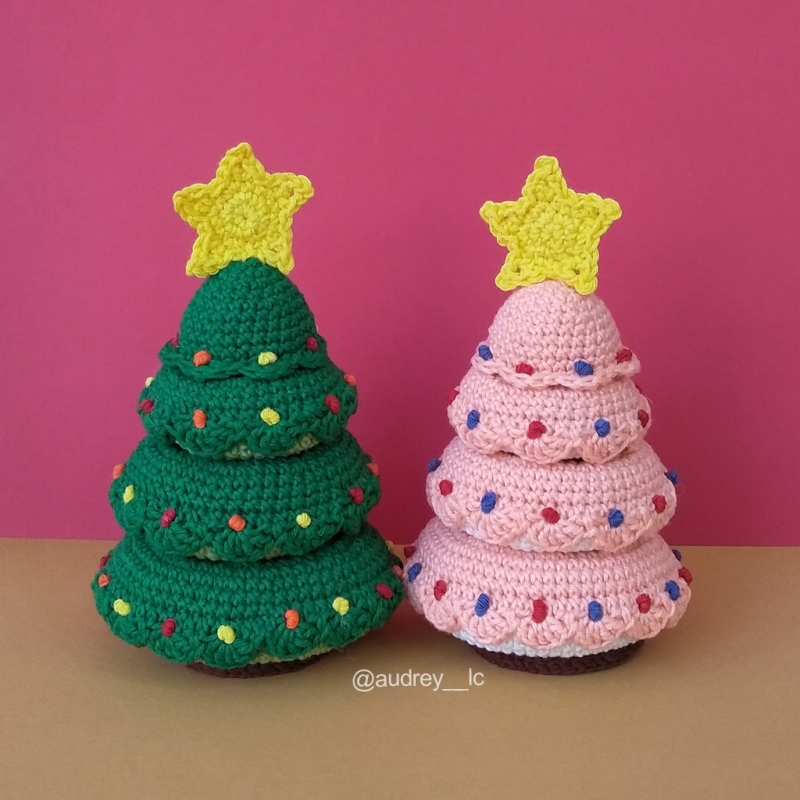 mommy bytes: Lighted Crochet Christmas Tree