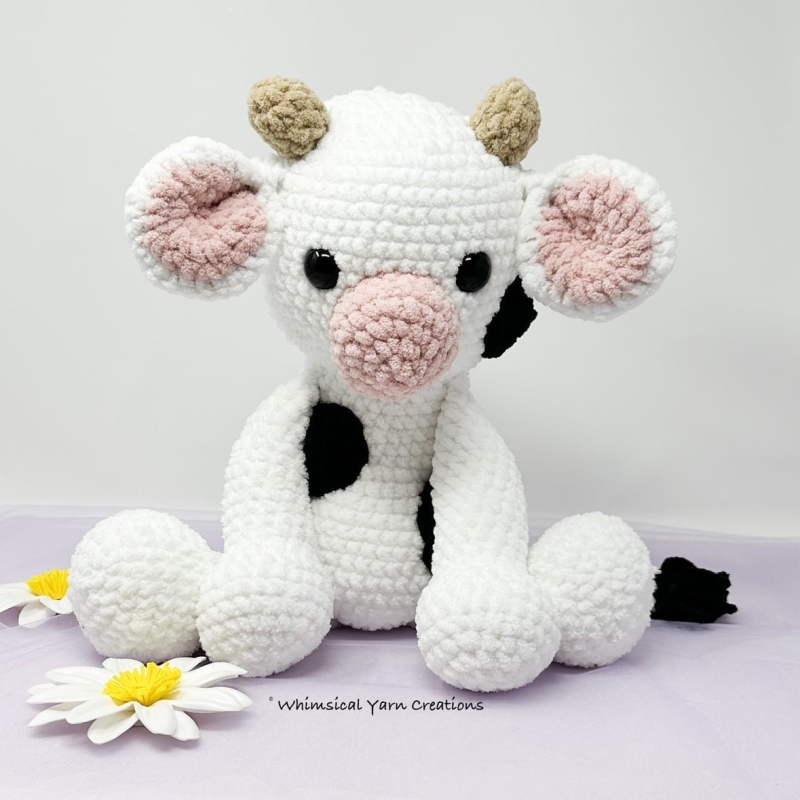 Lola The Cow Amigurumi Pattern - Amigurumi.com