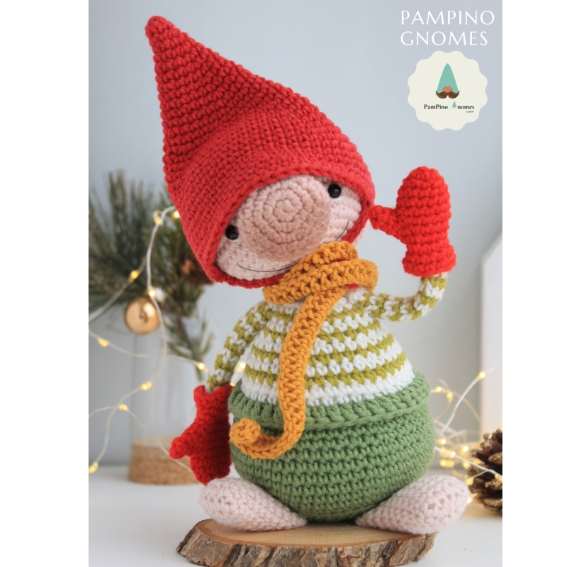 Holiday Elf crochet gnome amigurumi pattern