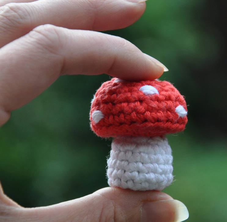 Light up little crochet mushroom! : r/crochet