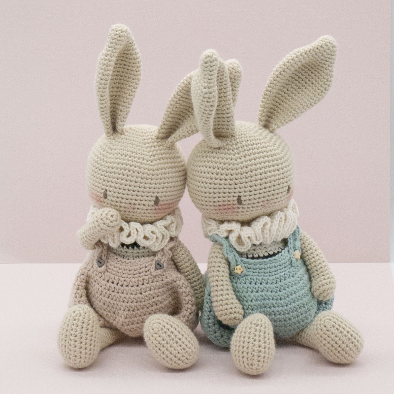 Honey the Bunny amigurumi pattern - Amigurumi.com