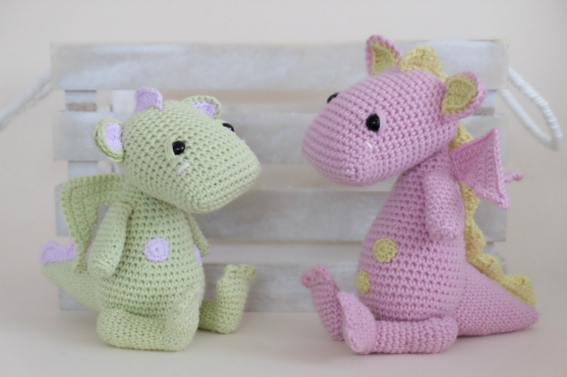 Bobby the baby dragon amigurumi pattern - Amigurumi.com