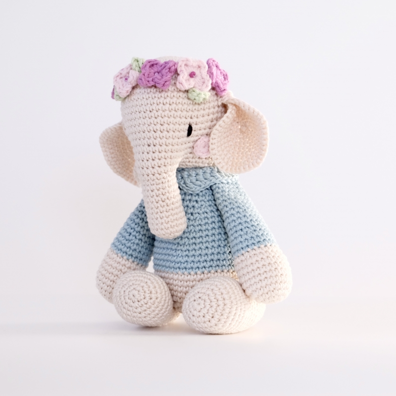 Neo the elephant amigurumi pattern - Amigurumi.com