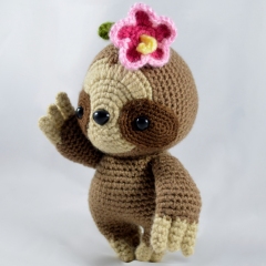 Hibiscus the Sloth amigurumi pattern by YOUnique crafts