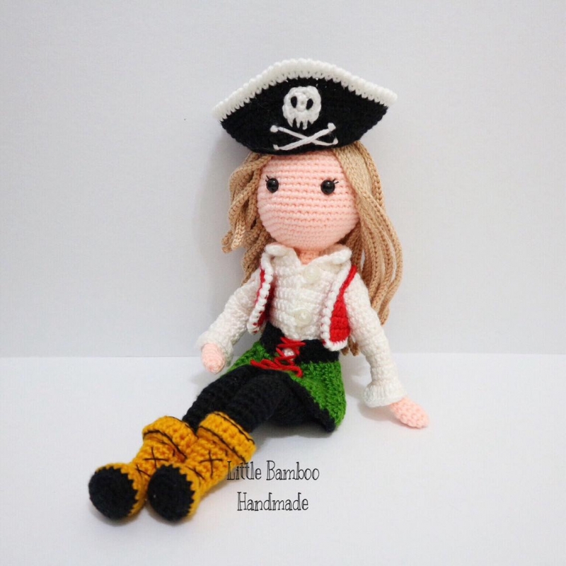 Sophia The Pirate Girl amigurumi pattern - Amigurumi.com