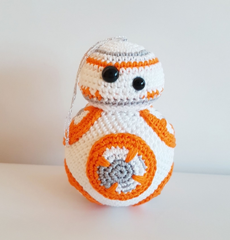 BB-8 Christmas bauble - Free amigurumi pattern