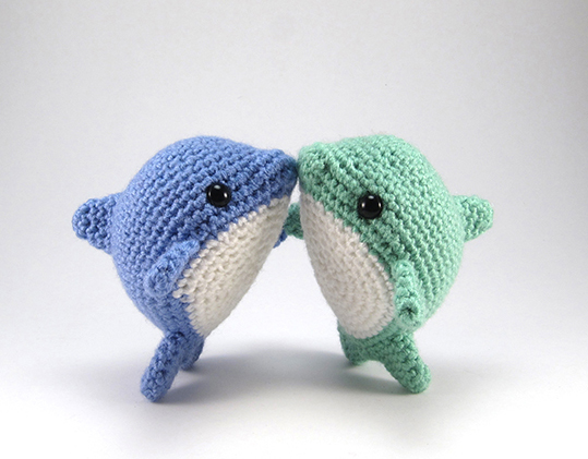 Pearl the Dolphin amigurumi pattern - Amigurumipatterns.net