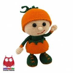 Doll in a Pumpkin outfit amigurumi by LittleOwlsHut