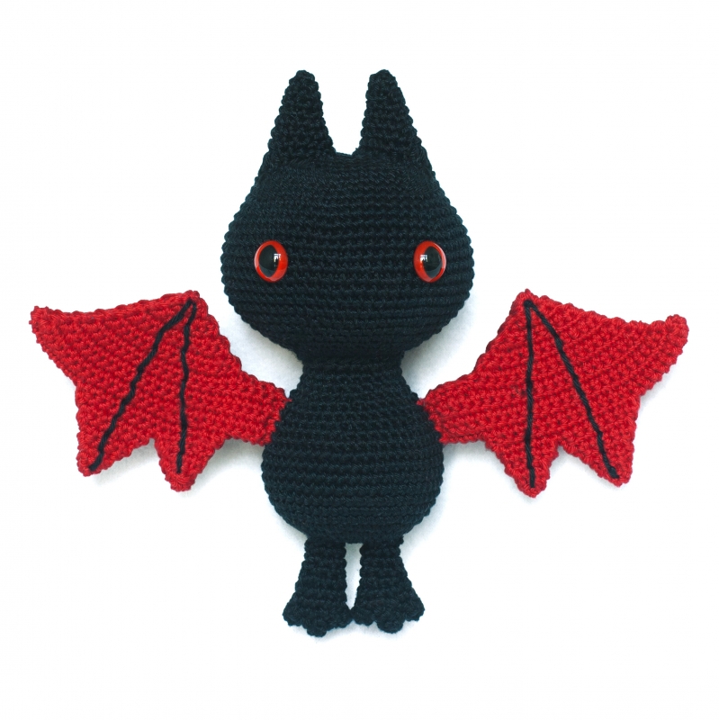 Cute Bat amigurumi pattern