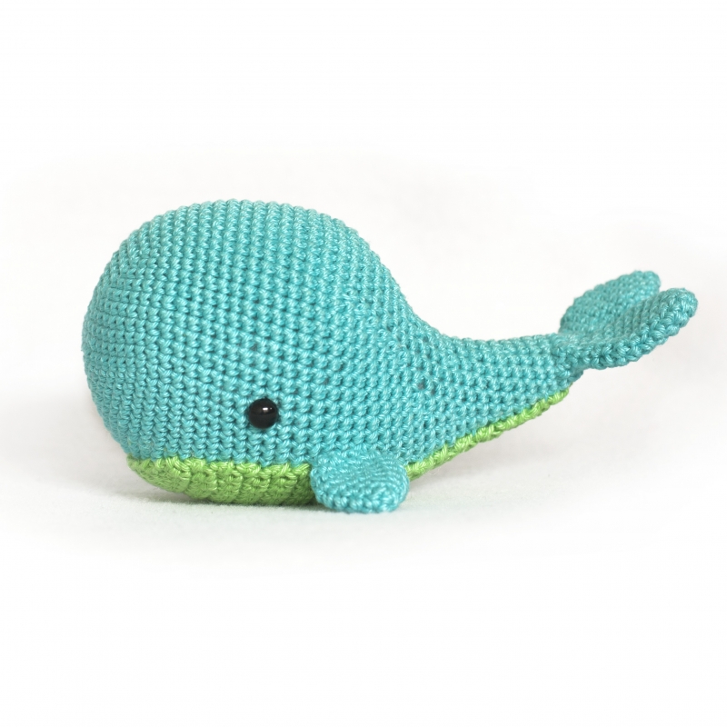 Free Whale Crochet Pattern - Amigurumi by DIY Fluffies