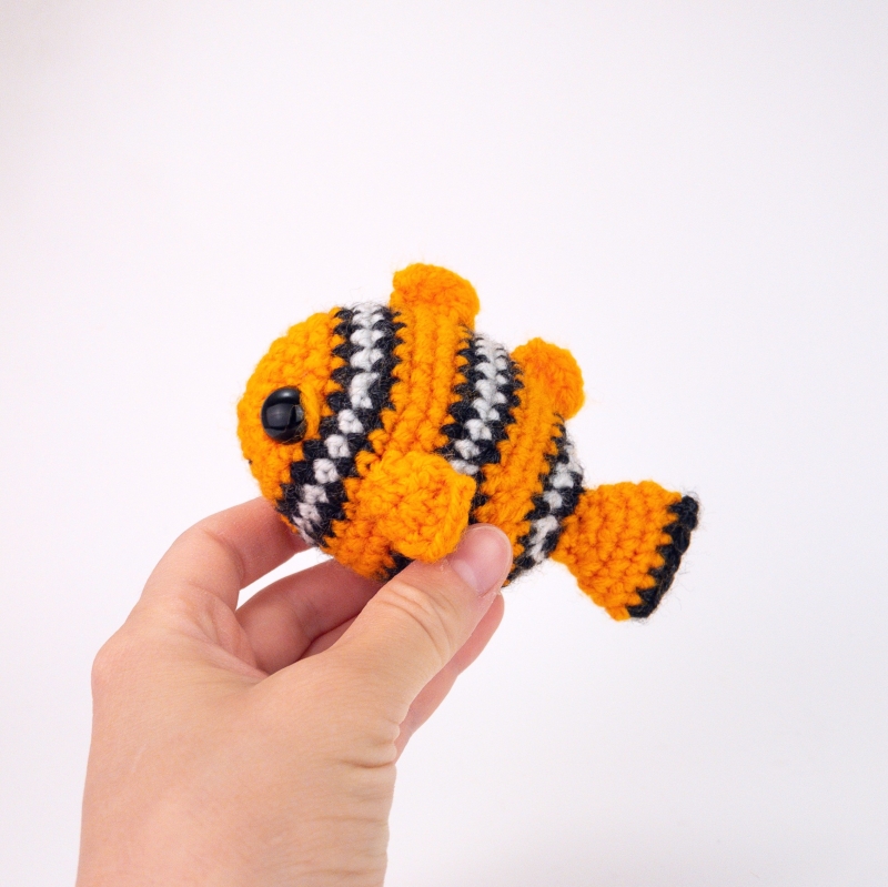 Coral The Clownfish Amigurumi Pattern - Amigurumi.com