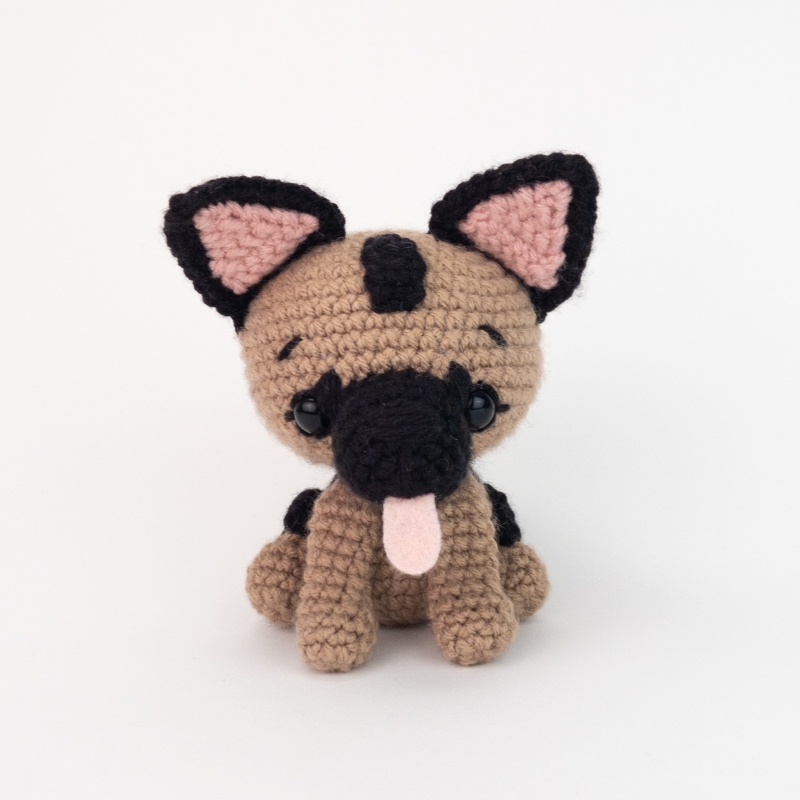 Gunther the German Shepherd amigurumi pattern