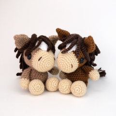 Henry the Horse amigurumi pattern by Theresas Crochet Shop