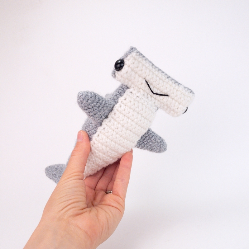 Hugo the Hammerhead amigurumi pattern - Amigurumi.com