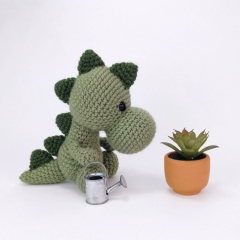 Mr. Dinosaur amigurumi pattern by Theresas Crochet Shop