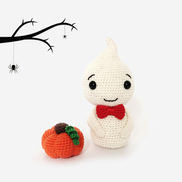 Halloween Ghost amigurumi pattern - Amigurumi.com