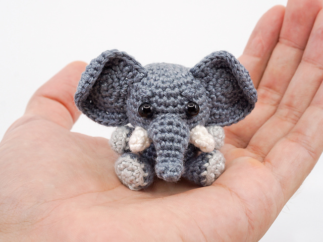 mini elephant toy