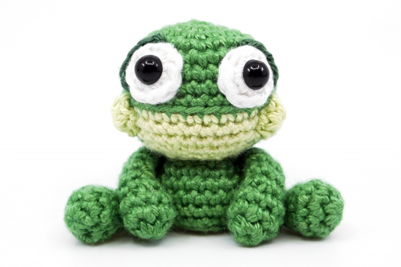 Mini Frog amigurumi pattern